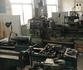 油(yóu)泵(bèng)事(shì)業部(bù)生産車間(jiān)
